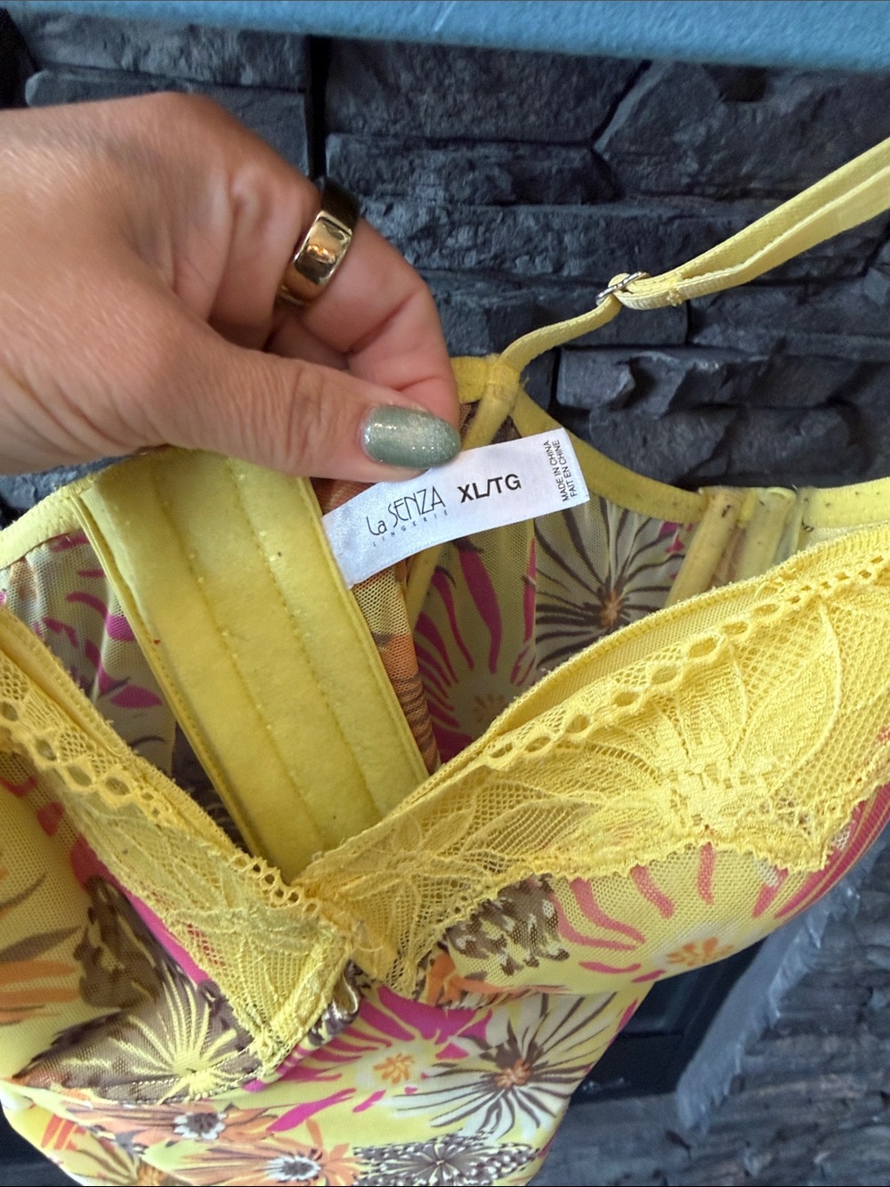 La SENZA Yellow Floral Lace Bustier Top - Picture 4 of 4